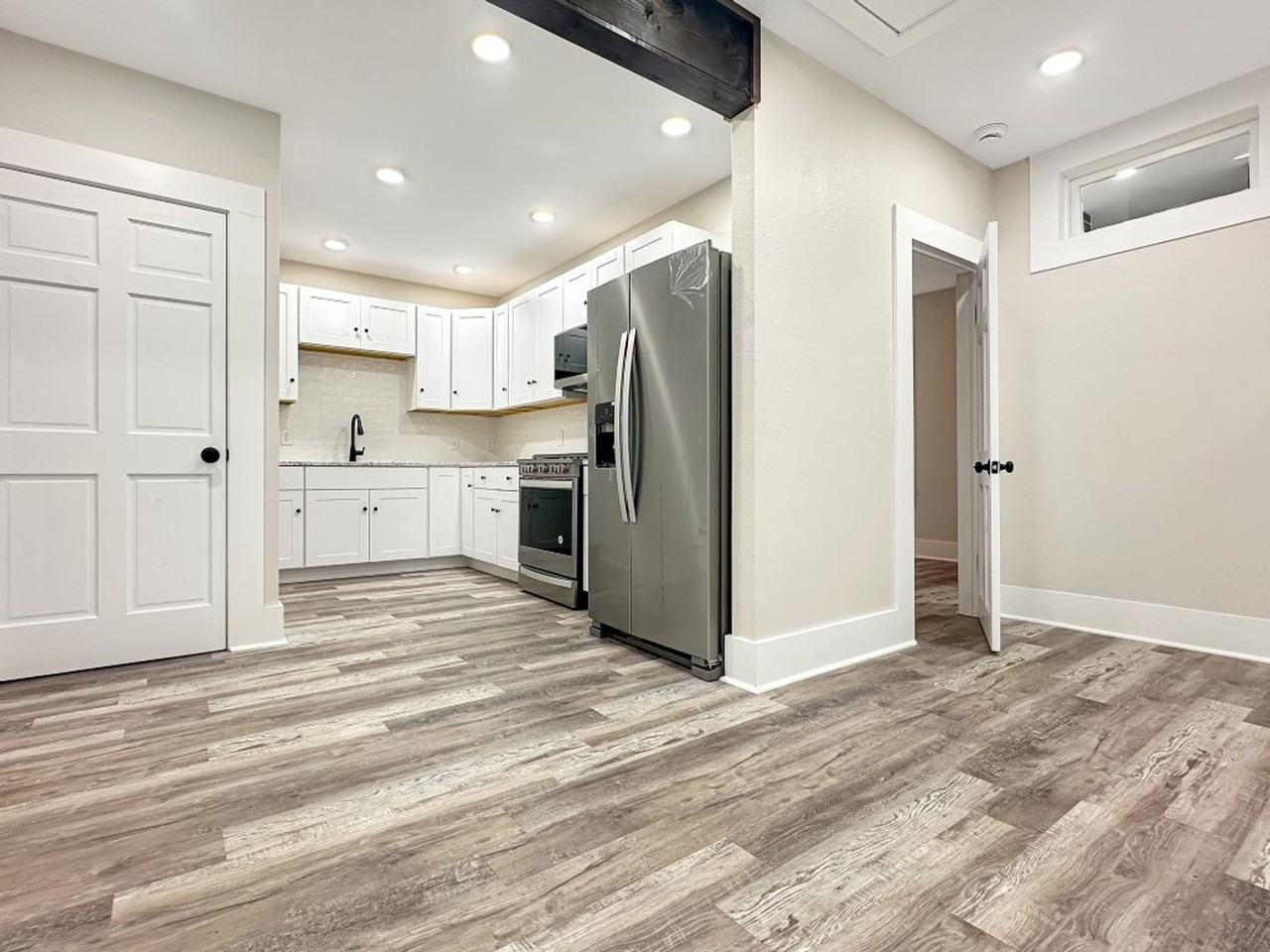 147 Saint Francis Ave - Photo 6 of 13