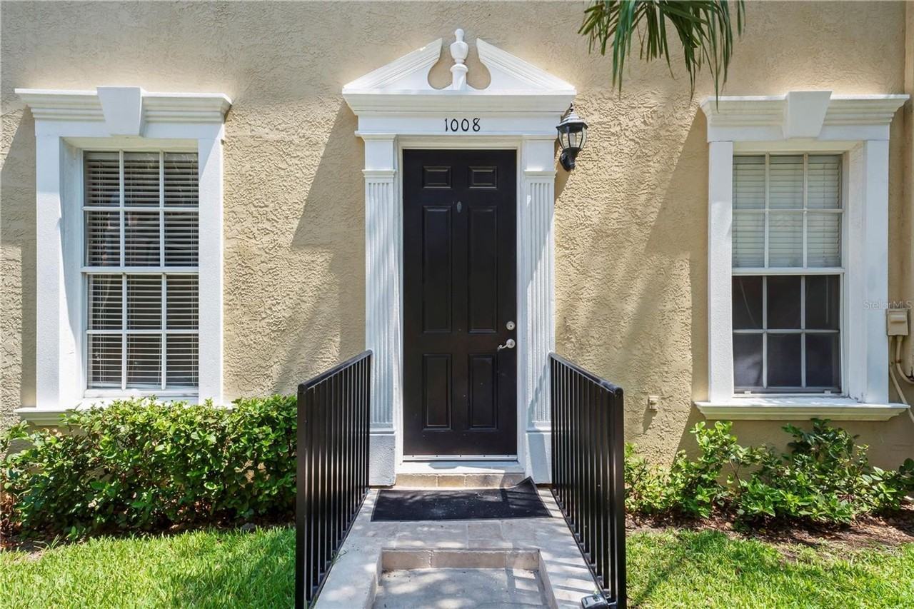 1008 Edison Park Ct - Photo 2 of 26