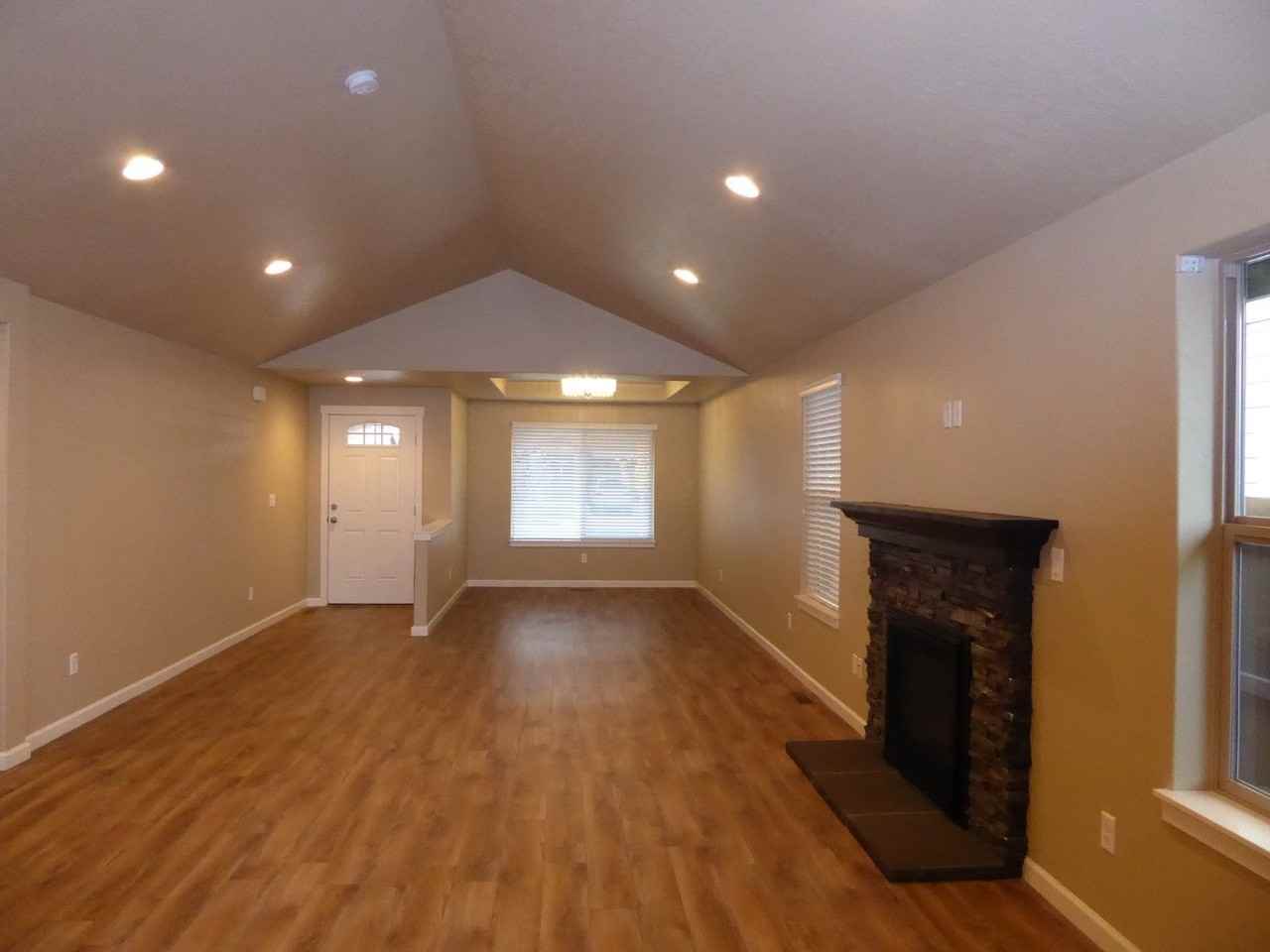 21190 Capella Pl - Photo 3 of 22