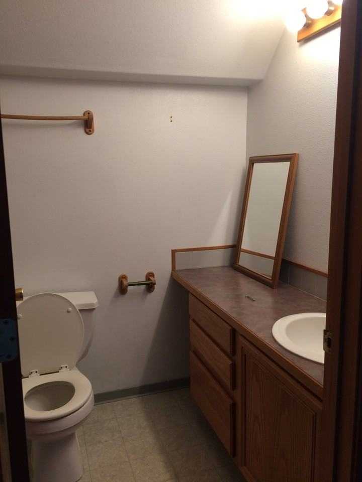 1000 Se Thompson St - Photo 6 of 11