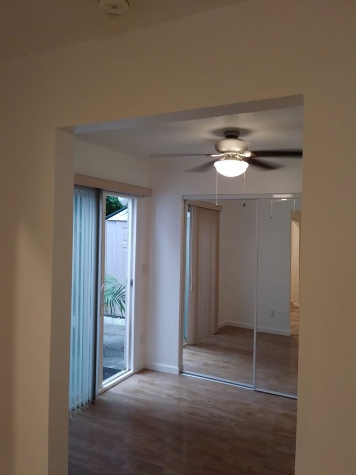 2913 Claudia Ct - Photo 3 of 12