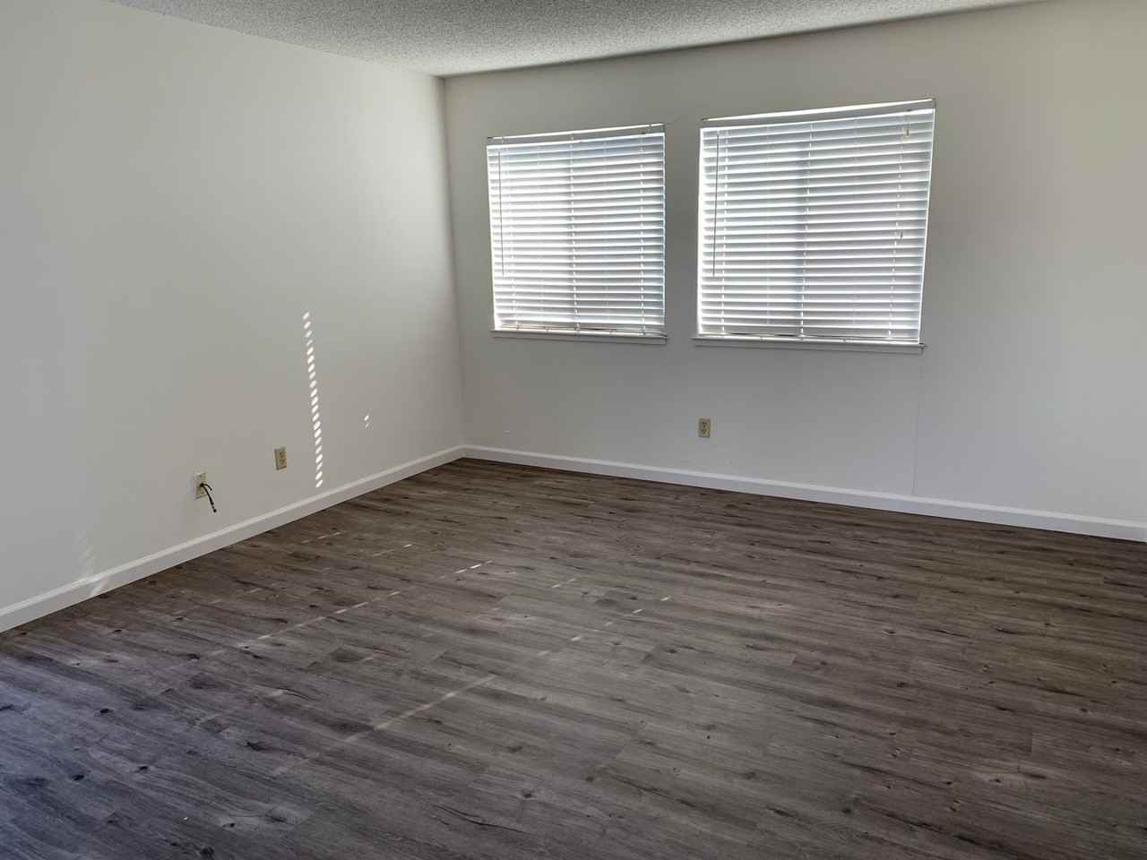 3156 Shofner Pl - Photo 2 of 9