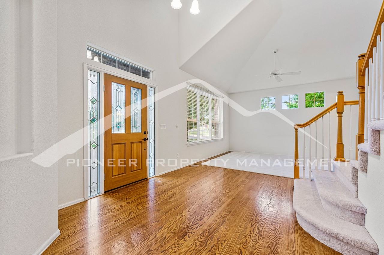 5447 Brookside Dr - Photo 2 of 24