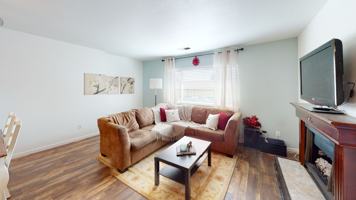 featured image of 1633 Front St #18