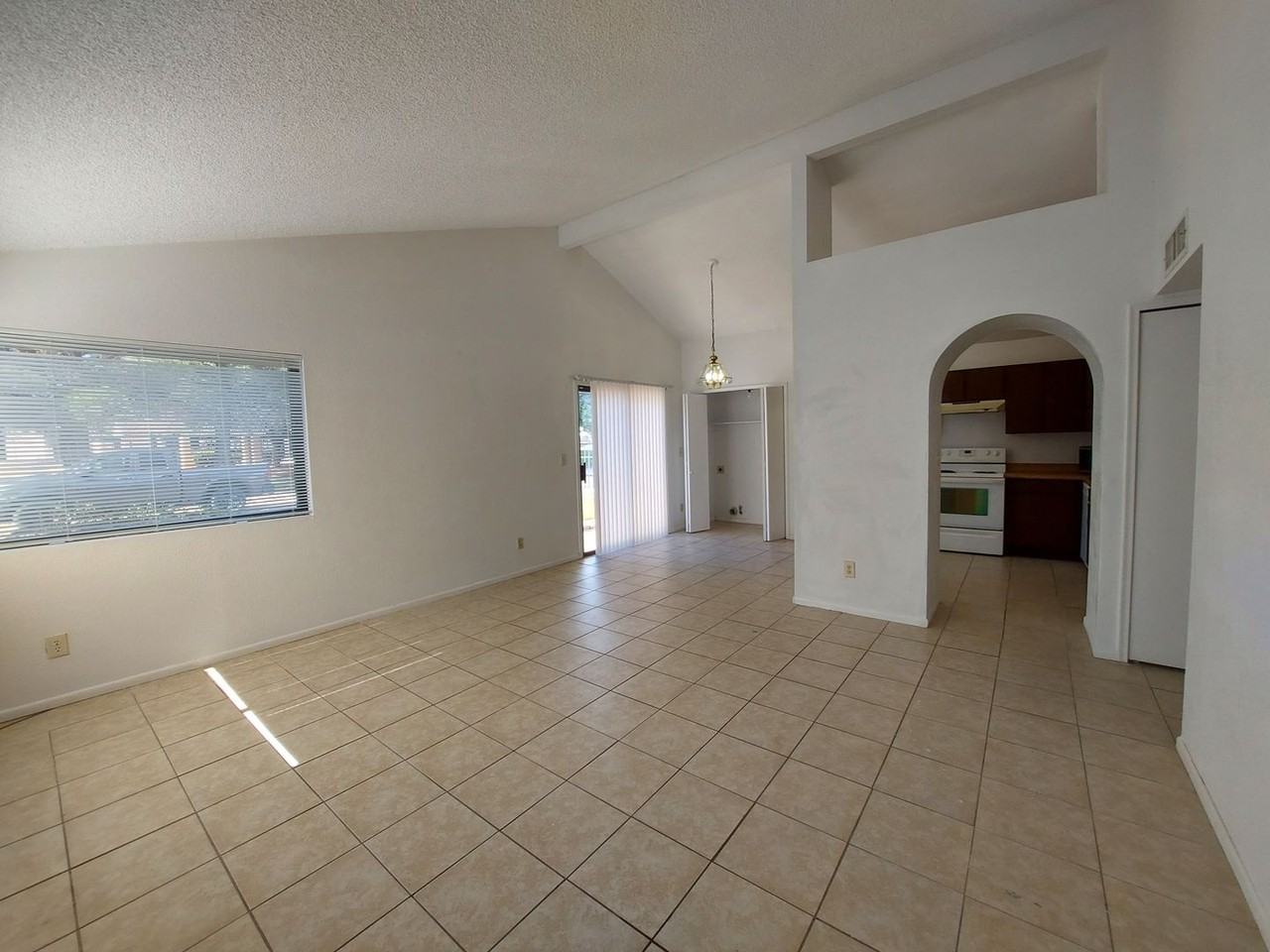 617 Via Entrada - Photo 2 of 13