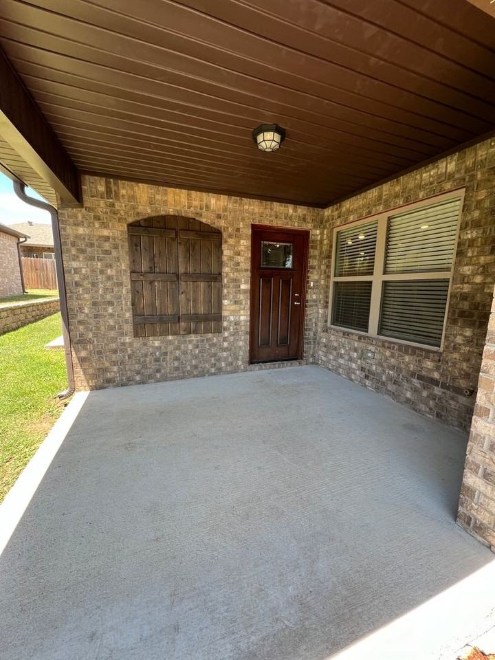 9005-9007 Sandra Way - Photo 2 of 19