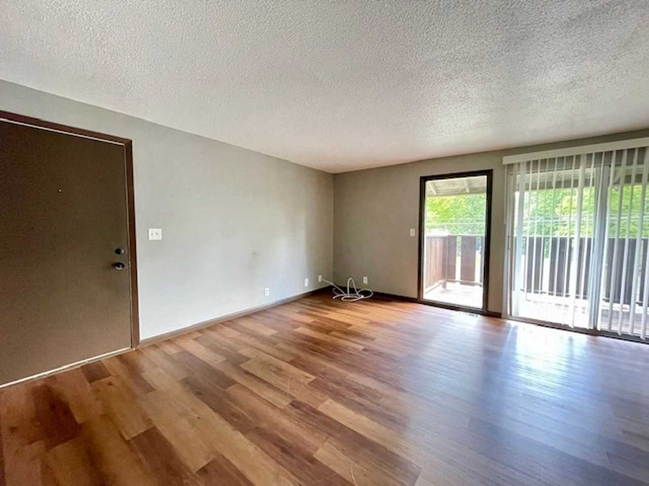 1012 Stewart Rd N #5 - Photo 3 of 13