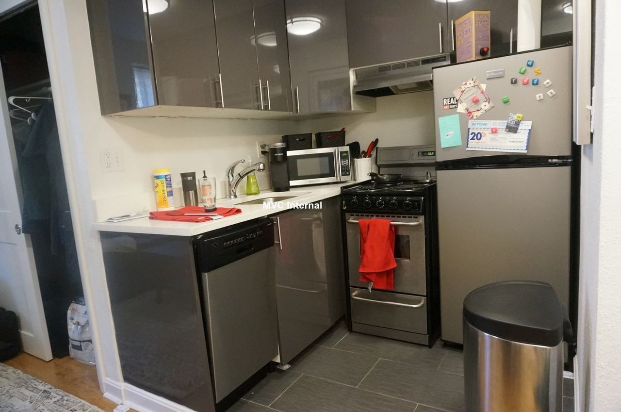 14 Marion St - Photo 4 of 11