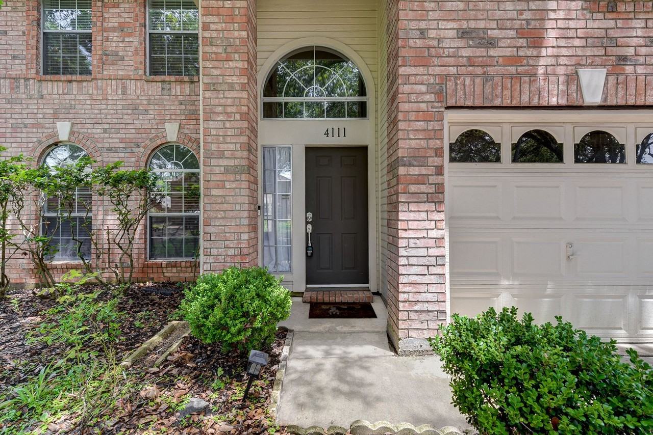 4111 Rocky Bend Dr - Photo 2 of 35