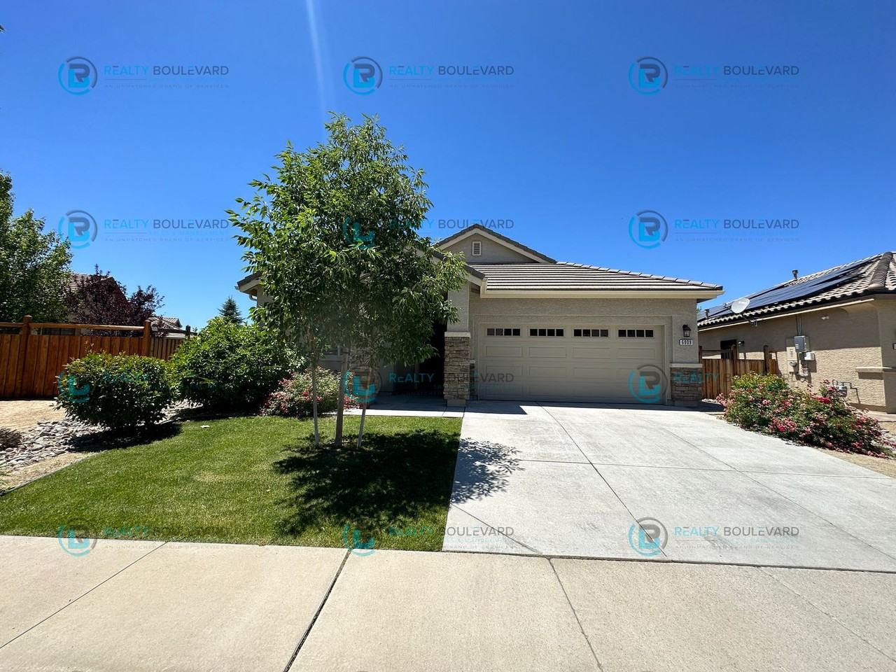 6809 Apus Dr - Photo 3 of 50