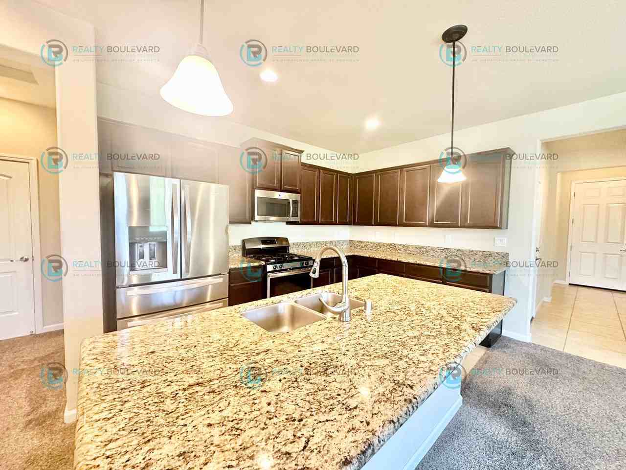 6809 Apus Dr - Photo 5 of 50