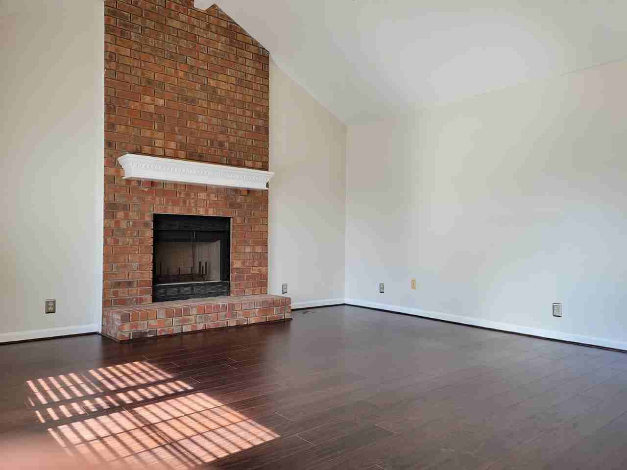 4417 Falling Leaf Ln - Photo 2 of 16