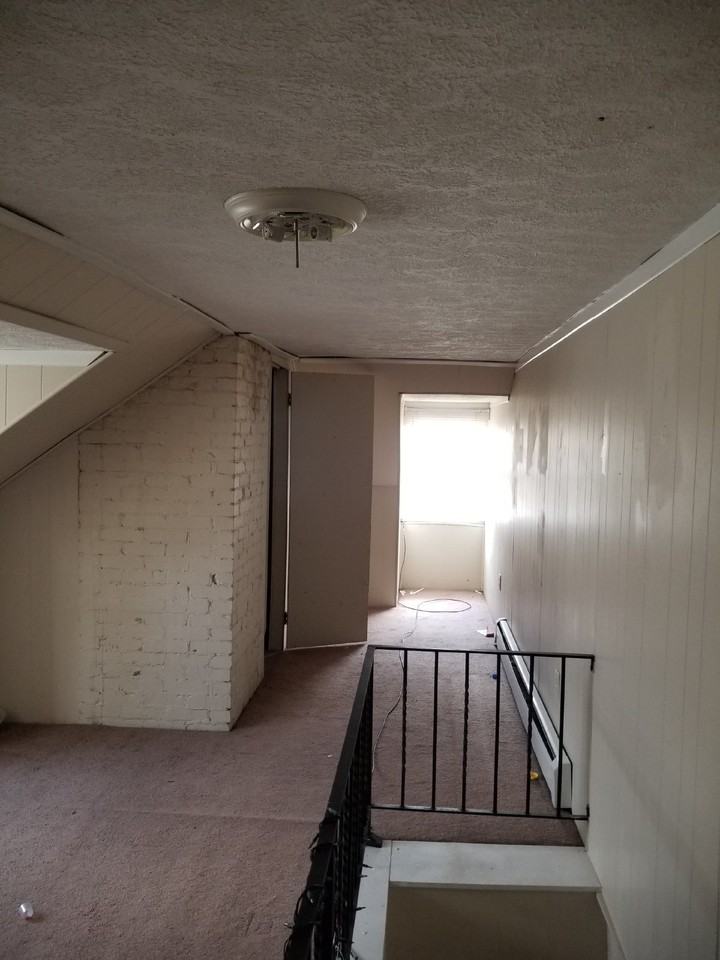 426 2nd St #1-2 - Photo 7 of 9