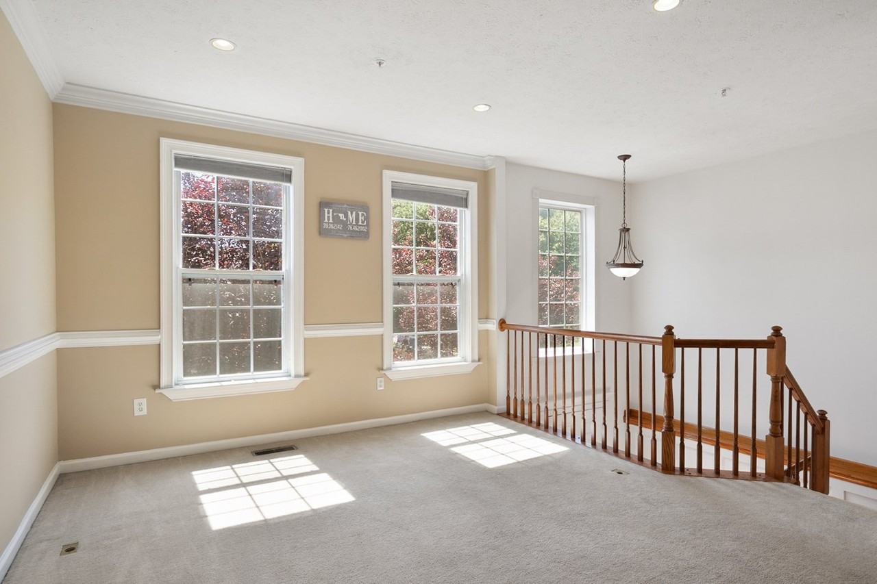 5046 Kemsley Ct - Photo 3 of 22