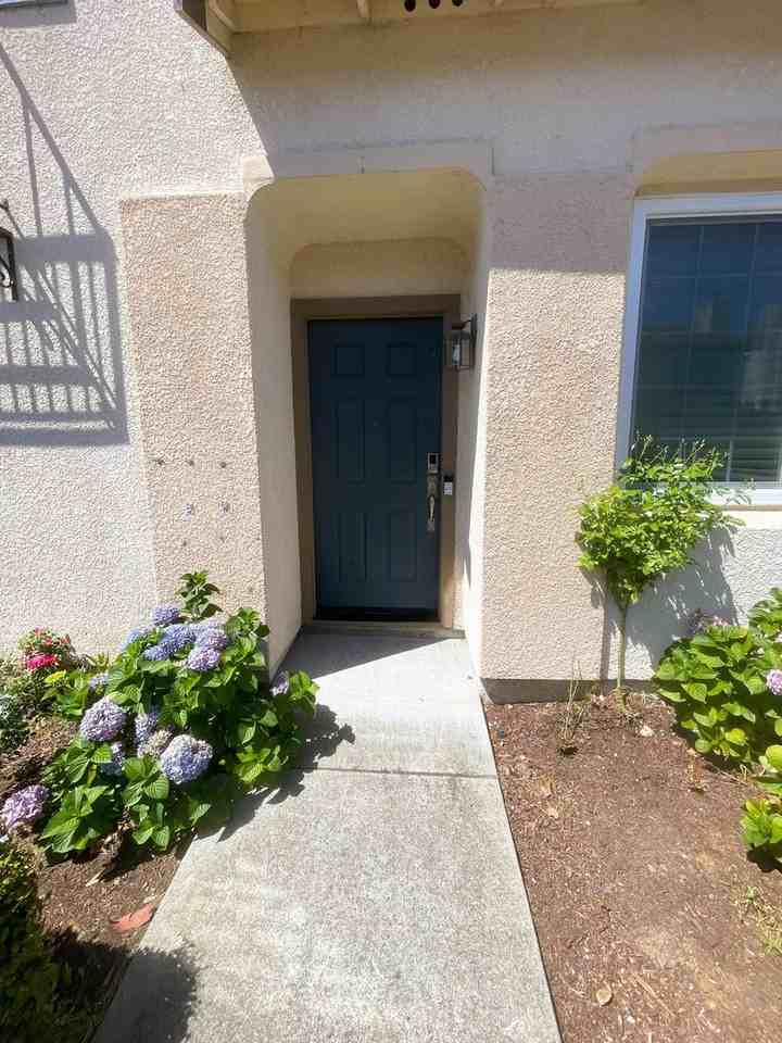 15459 Heron Dr - Photo 3 of 26