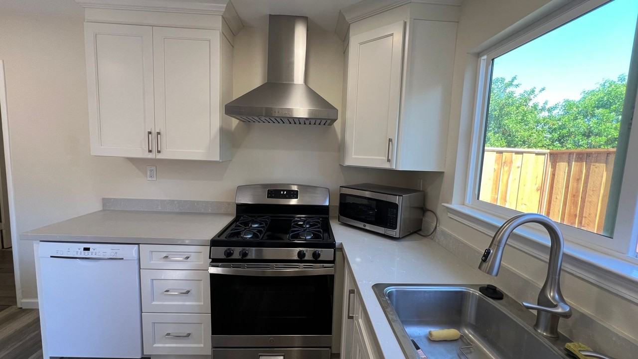 3301 Clayton Rd - Photo 2 of 23