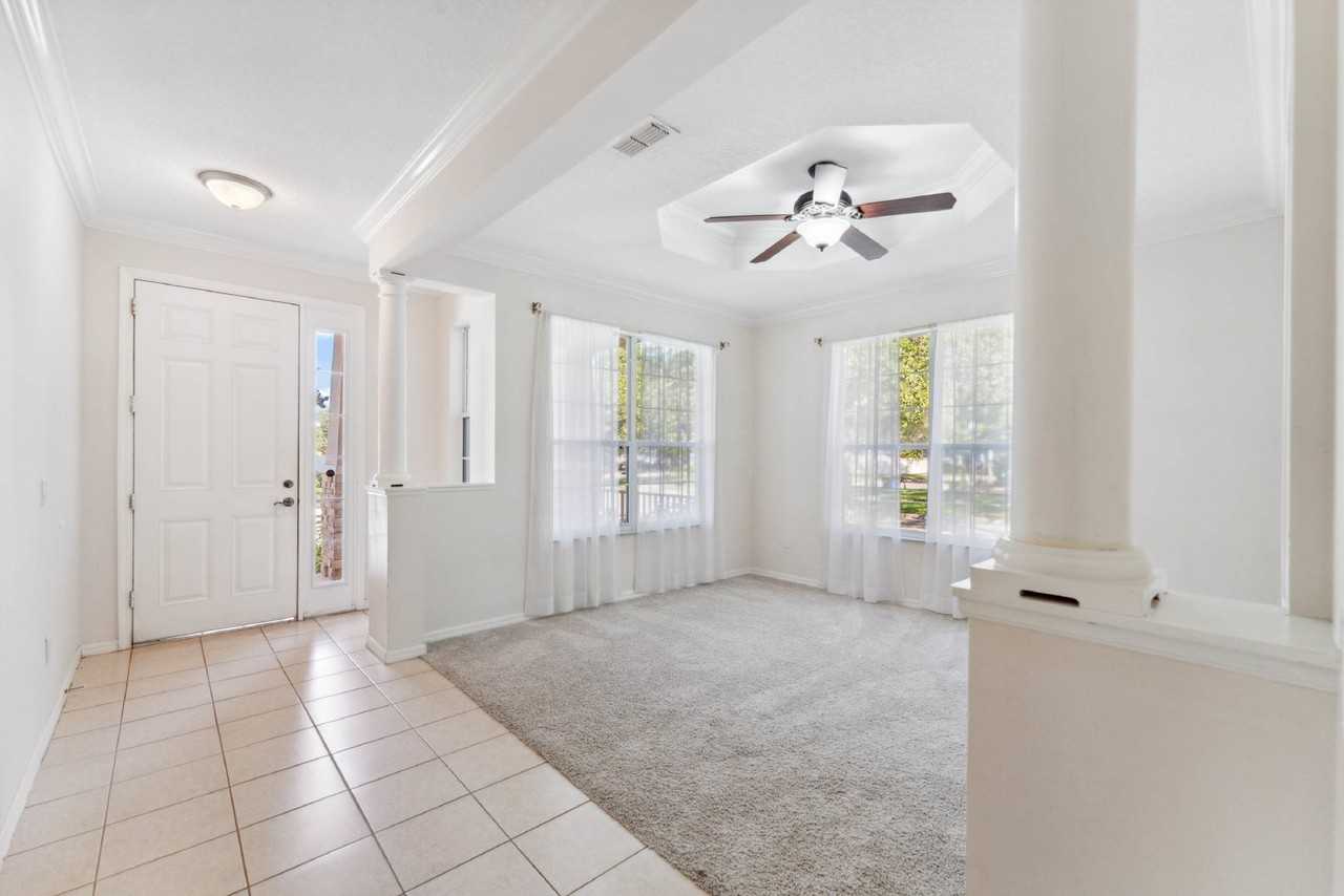 5007 River Gem Ave - Photo 3 of 29