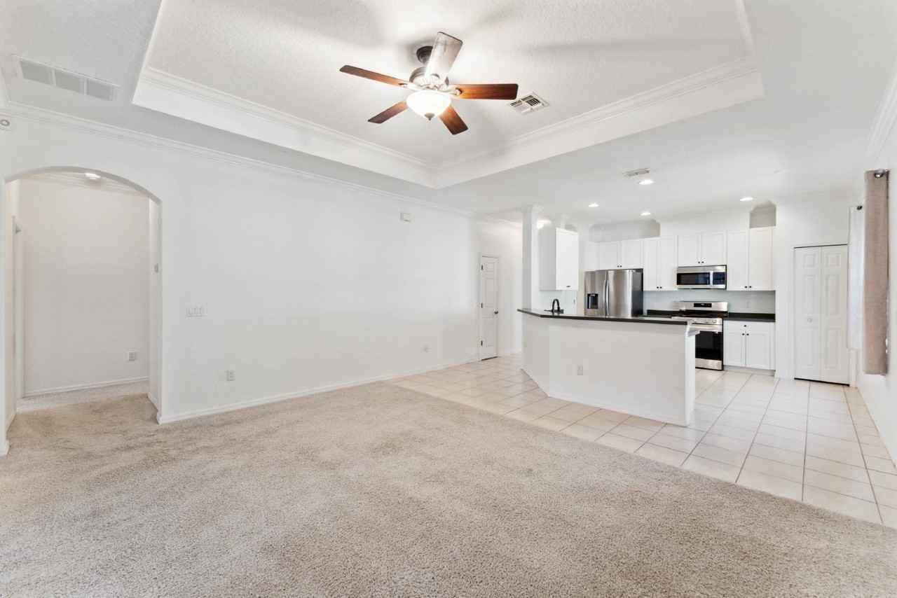 5007 River Gem Ave - Photo 7 of 29