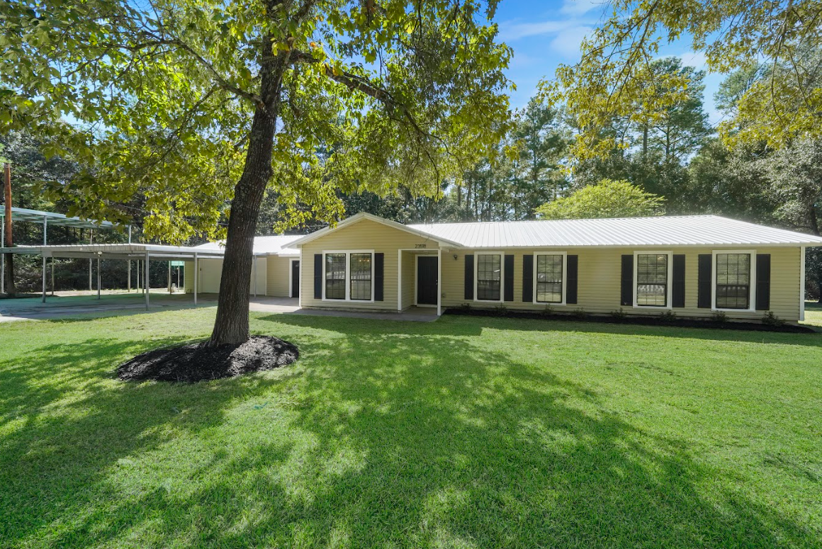 23518 Forest Trl - Photo 2 of 16