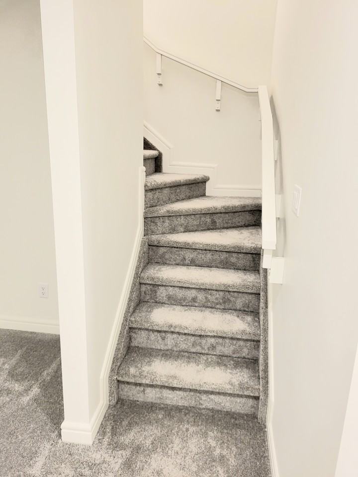 22040 80 Avenue Northwest - Photo 2 of 25
