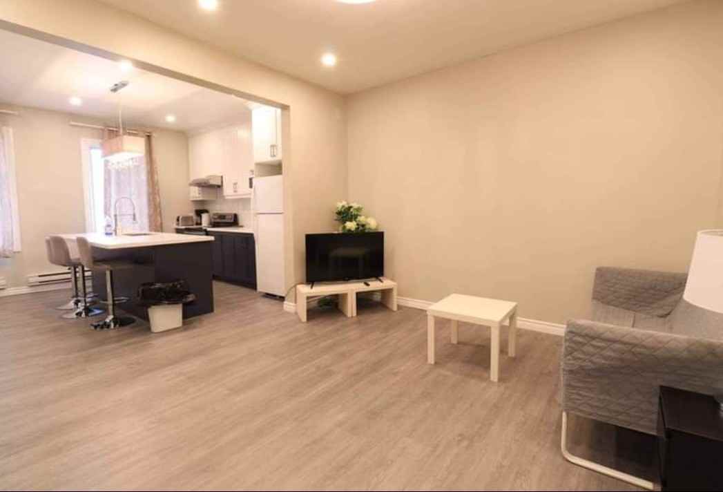 4915 Rue Wellington - Photo 2 of 5