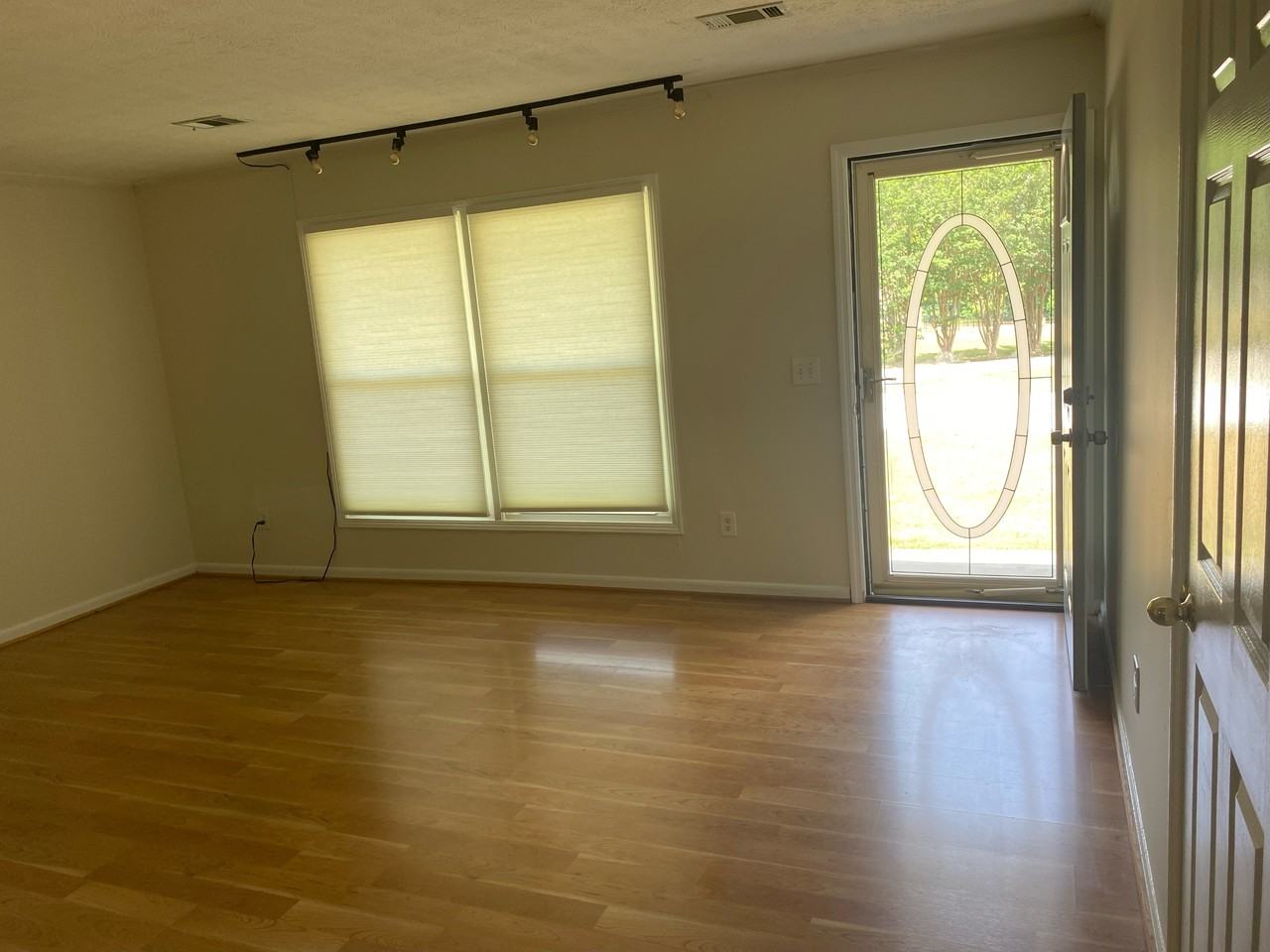 6060 Pine Mountain Ct #NA - Photo 2 of 9
