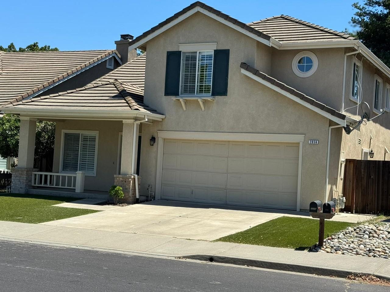 2056 Olivia Ct #NA - Photo 3 of 28