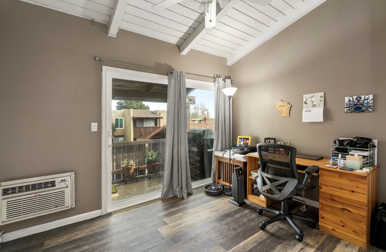 1000 W Macarthur Blvd #28 - Photo 6 of 18