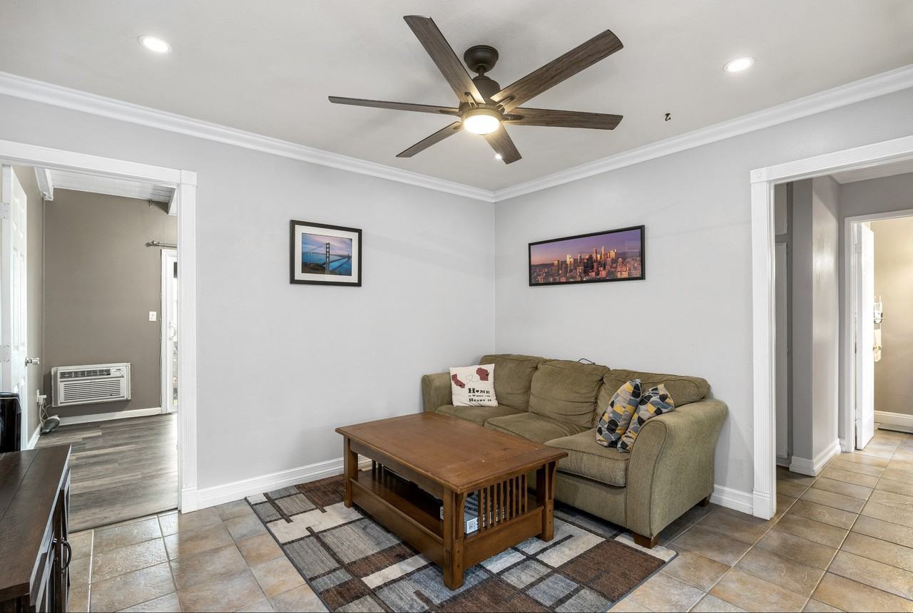 1000 W Macarthur Blvd #28 - Photo 2 of 18