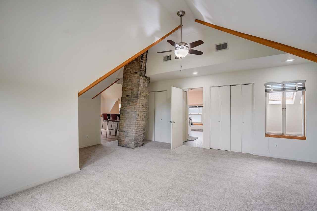 1639 N Astor St #NA - Photo 3 of 50