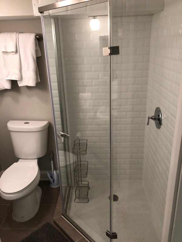 924 15th St Se #B - Photo 6 of 11