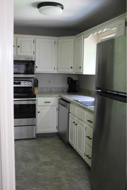 214 Eastwood Cir - Photo 2 of 20