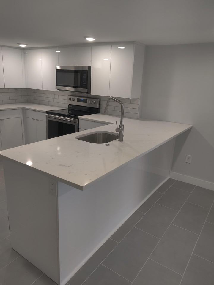 647 North 33rd Street - Photo 3 of 10