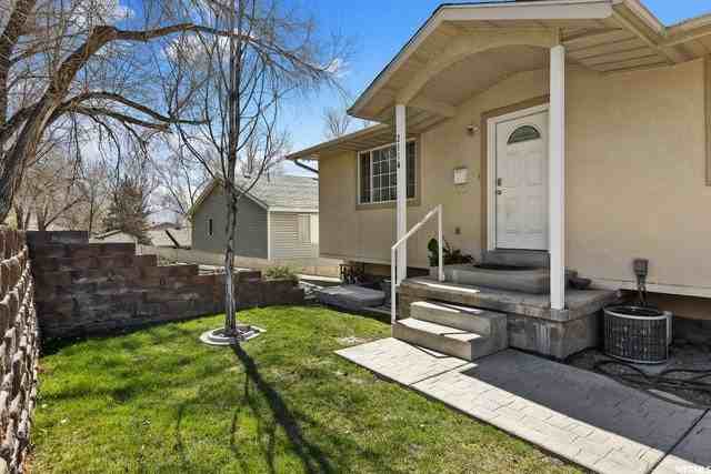 2114 Dakota Avenue, Unit 1B - Photo 2 of 14