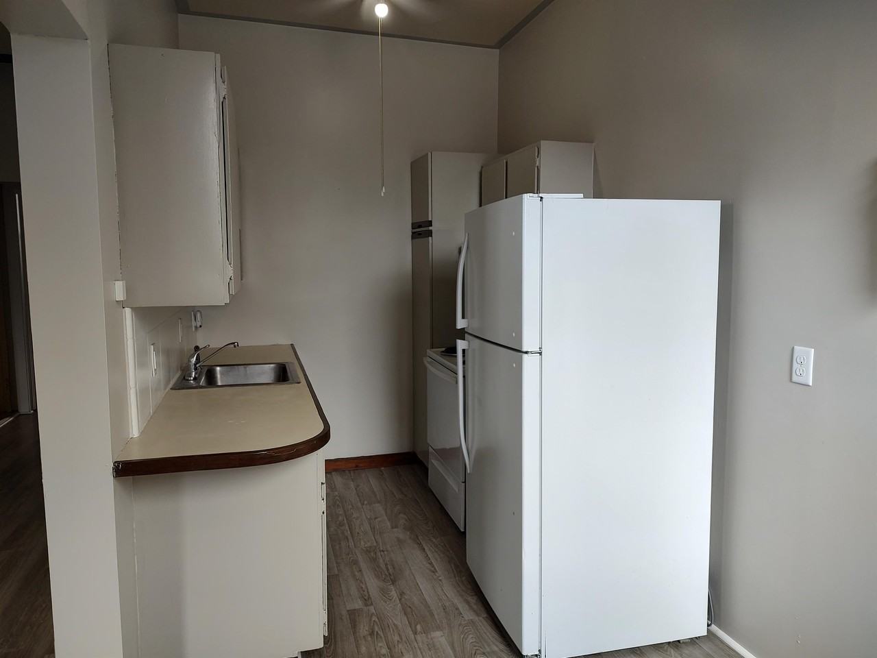 106 South Camburn Street - Photo 3 of 14