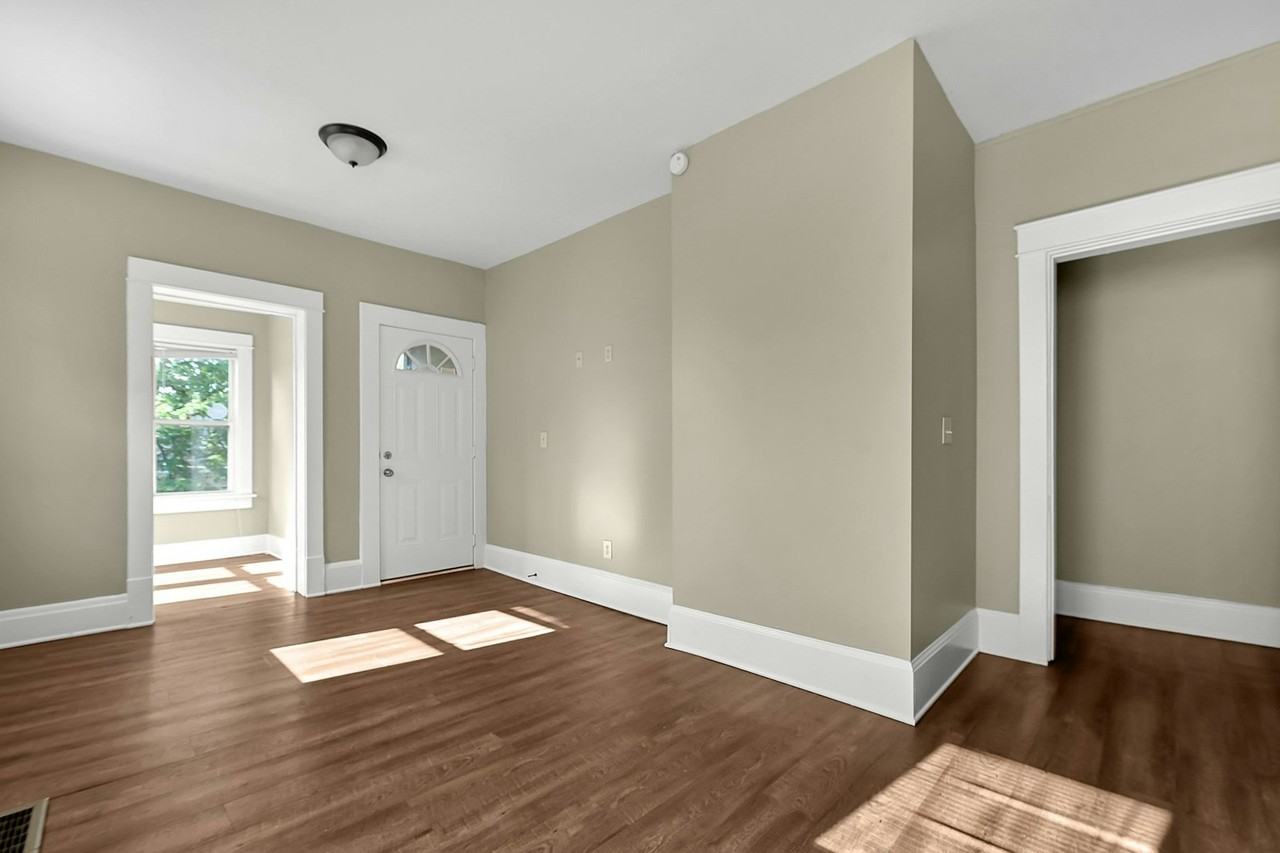 345 Chittenden Avenue, Unit D - Photo 6 of 23