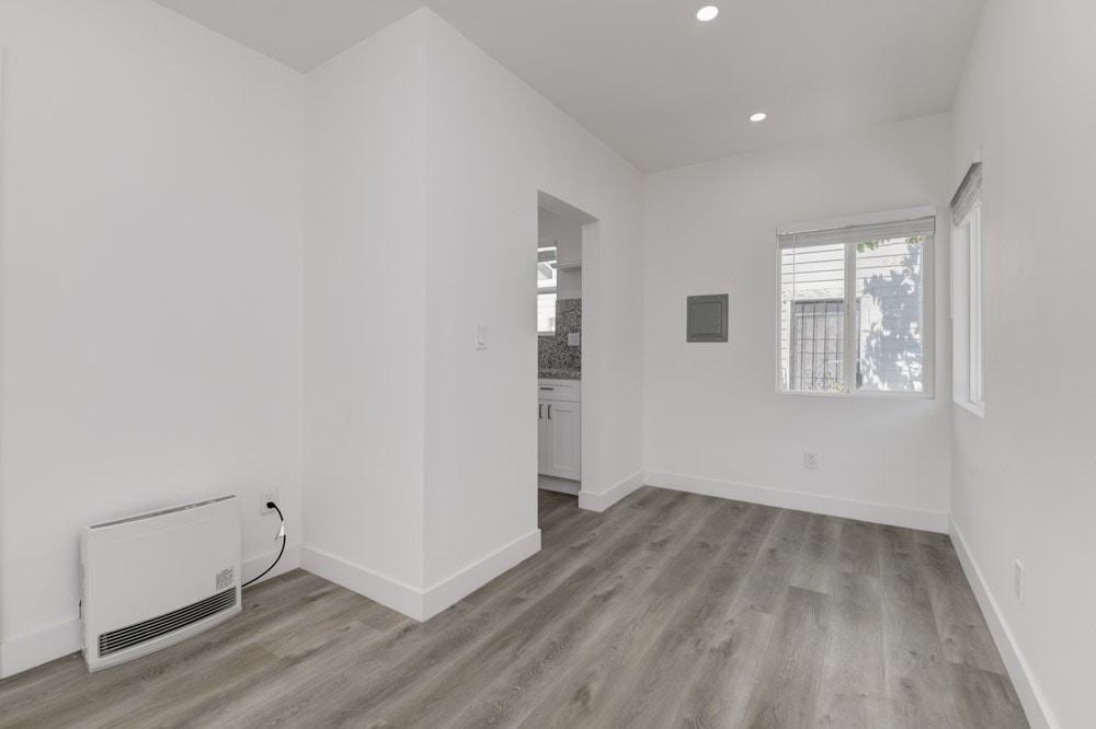 4210 Van Dyke Ave - Photo 3 of 25