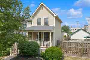featured image of 31 S Williams St