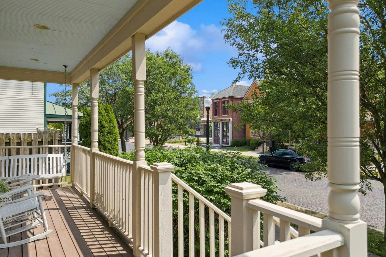 31 South Williams Street - Photo 7 of 39