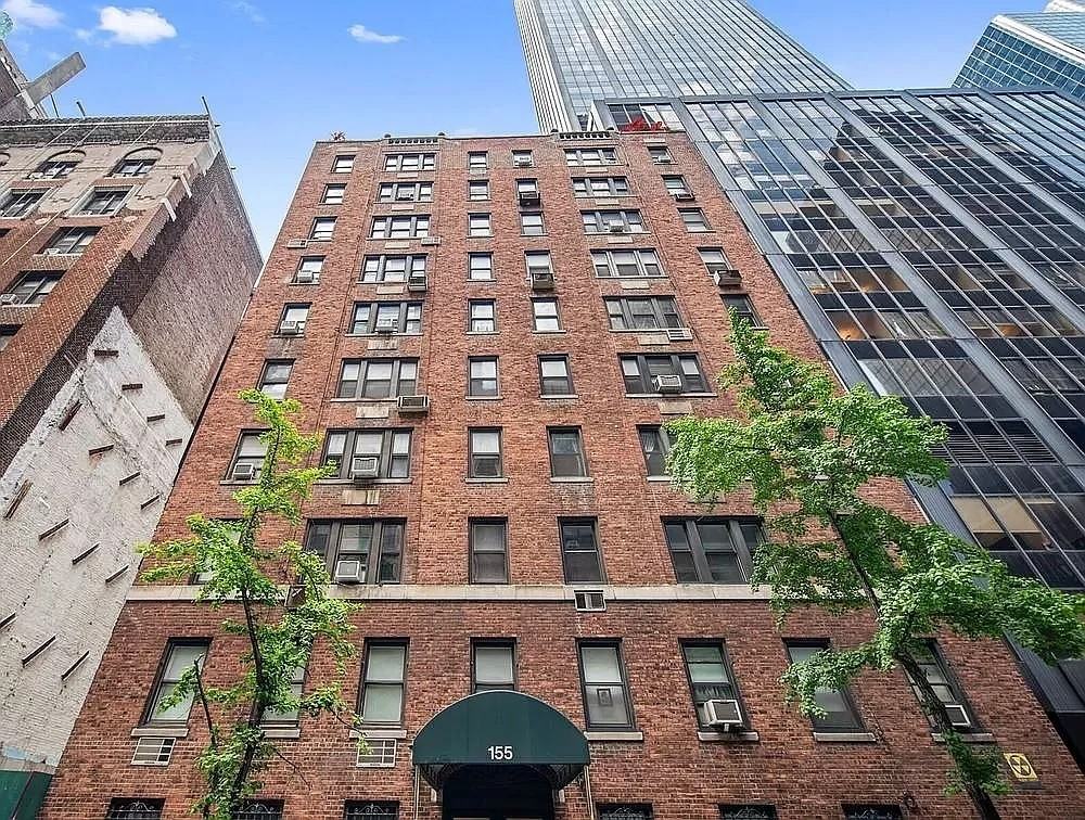 155 East 49th Street - Photo 3 of 5