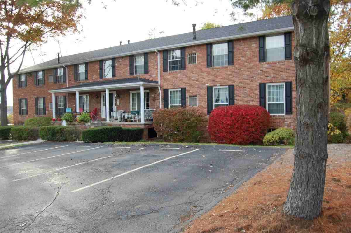 902 Guyasuta Ln, Aspinwall, PA 15215 2 Bedroom Condo for Rent for 825