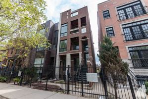 featured image of 1133 W Addison St #3