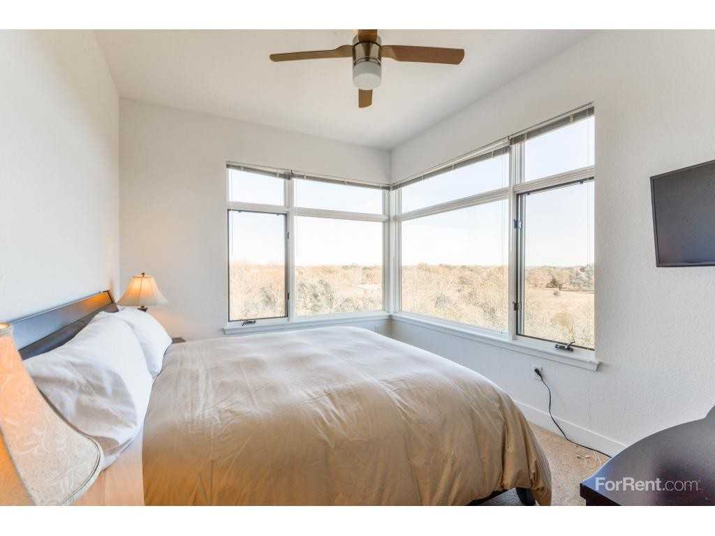 Block One Apartments - Photo 3 of 20