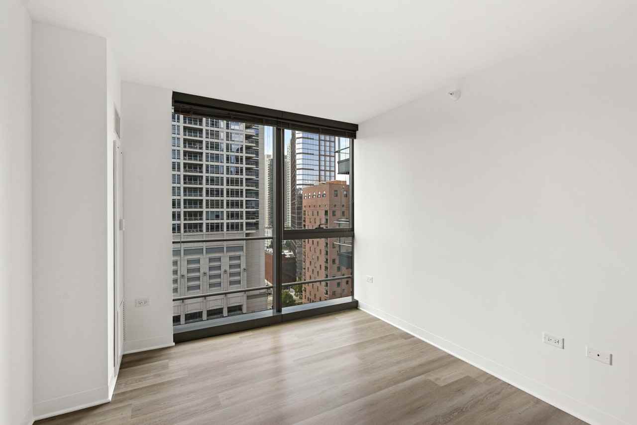 343 W Wolf Point Plz #2-2 - Photo 3 of 22