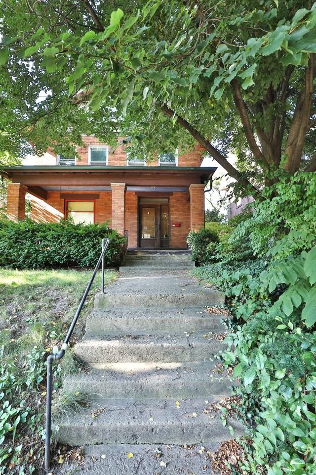 49 E Oakland Ave - Photo 3 of 3