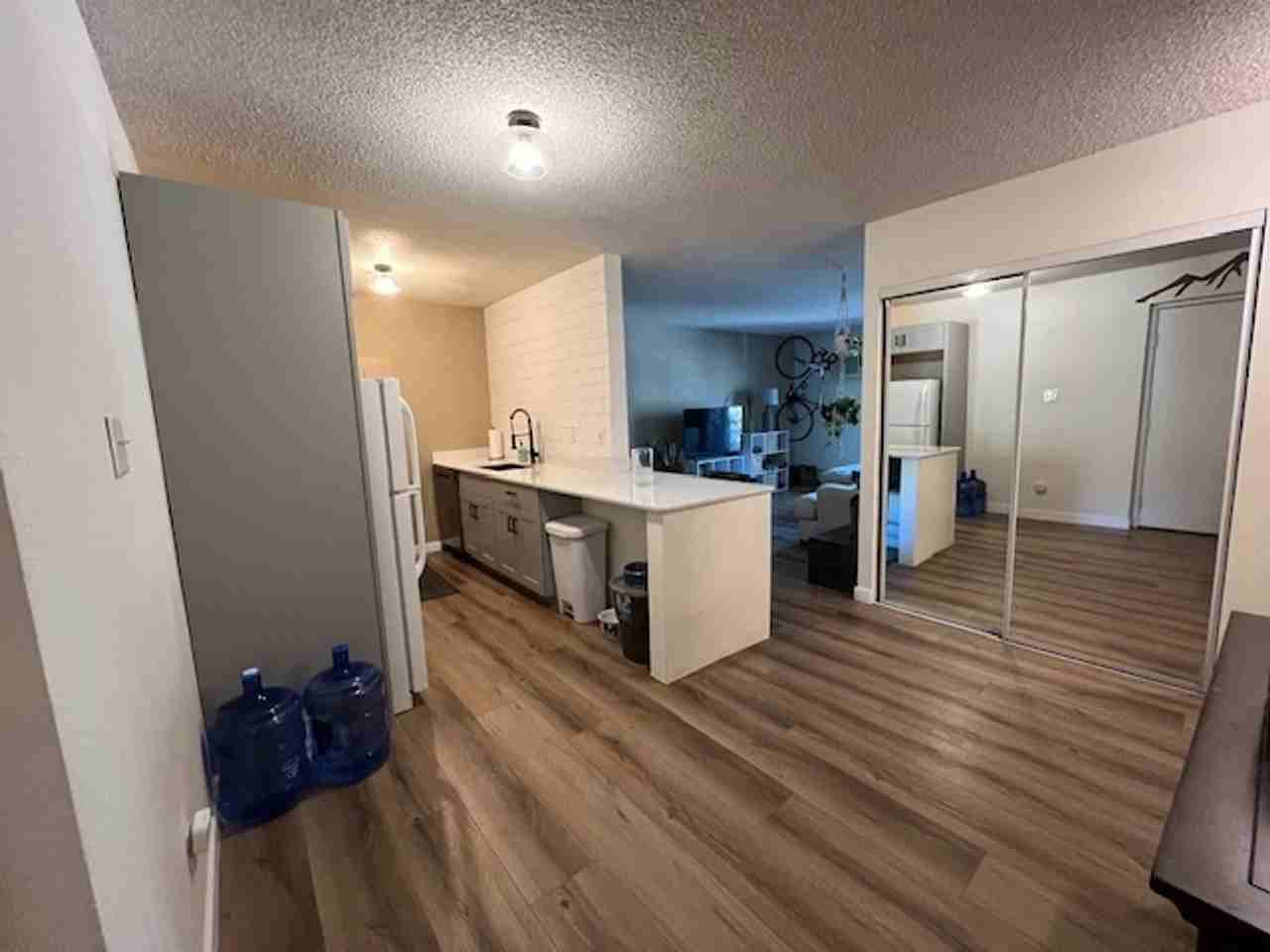 1250 Golden Cir - Photo 7 of 30