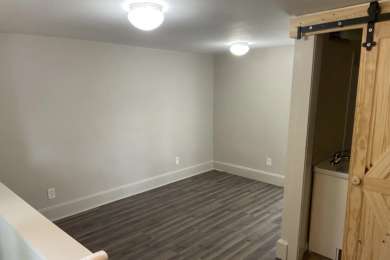 180 Hayden Ave Rear - Photo 3 of 12