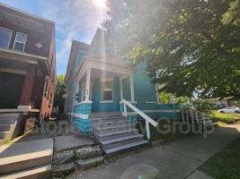 featured image of 424 S 4th St