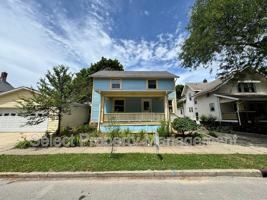 featured image of 454 Kinnaird Ave