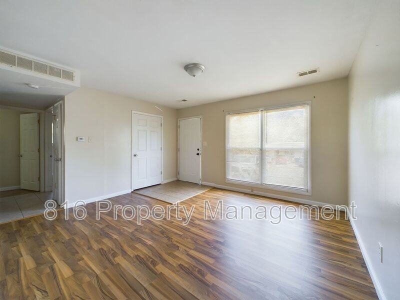 19030 E Swope Trl #19032 - Photo 3 of 14